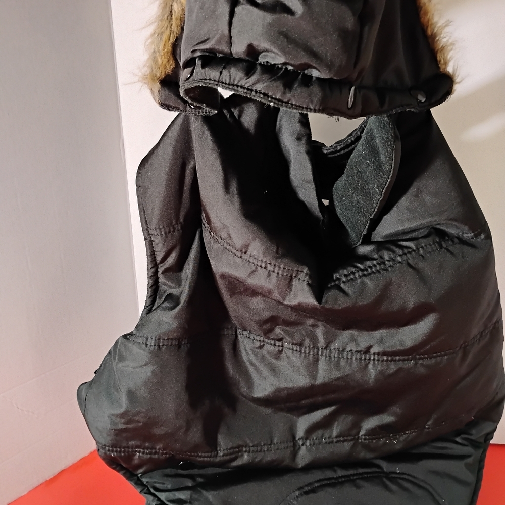 Wag n Woof Doggie Coat/w Faux Fur Hood trim